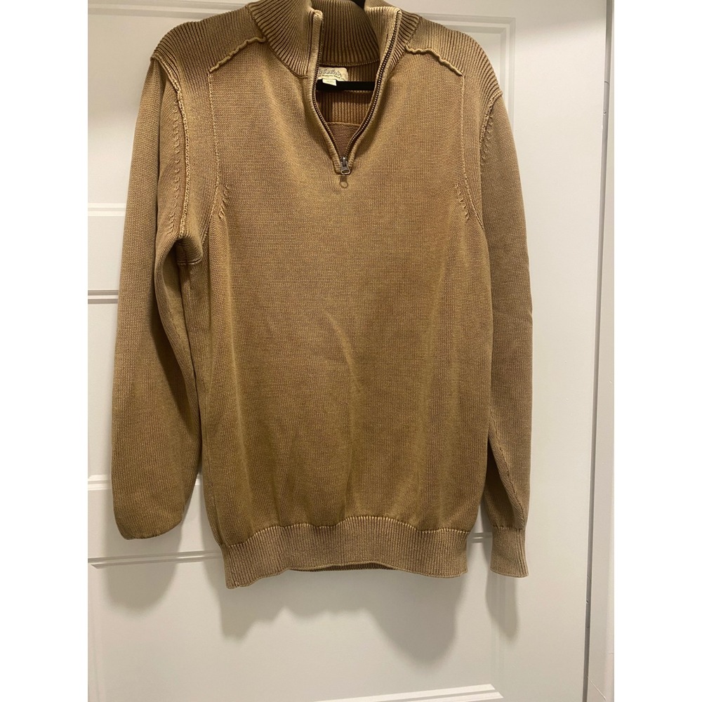 Cabincore Cabelas Mens M Reg Quarter Zip Long Sleeve Sweater
Camel rugged man